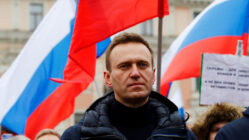DK: Egyperces néma felállással emlékezzen az Országgyűlés Alekszej Navalnijra!